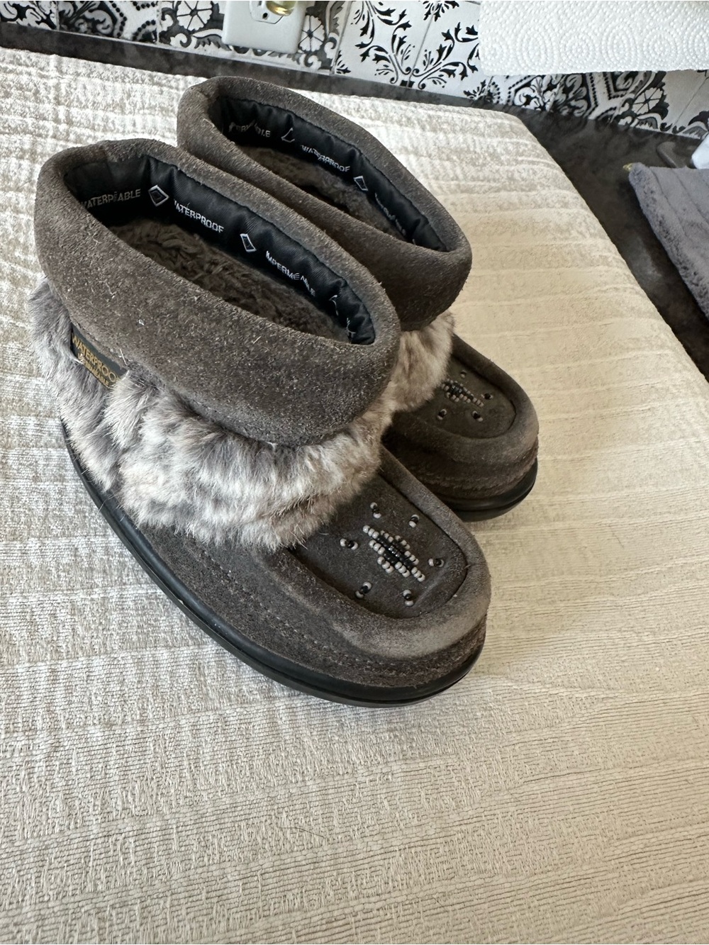 Waterproof toddler Manitobah Mukluks Gray Fur Trim Winter Boots